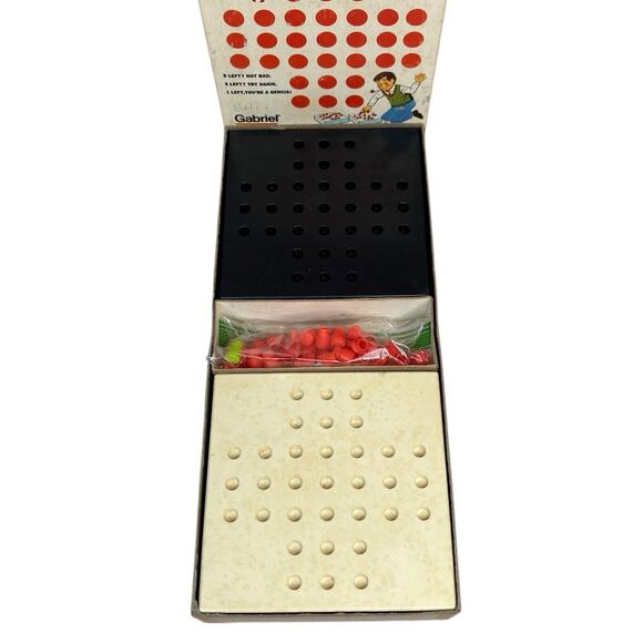 VTG 1975 "DOUBLE HI-Q" Solitaire Skill Game Gabriel Kohner 69 RED PEGS / 2 GREEN - Picture 14 of 16